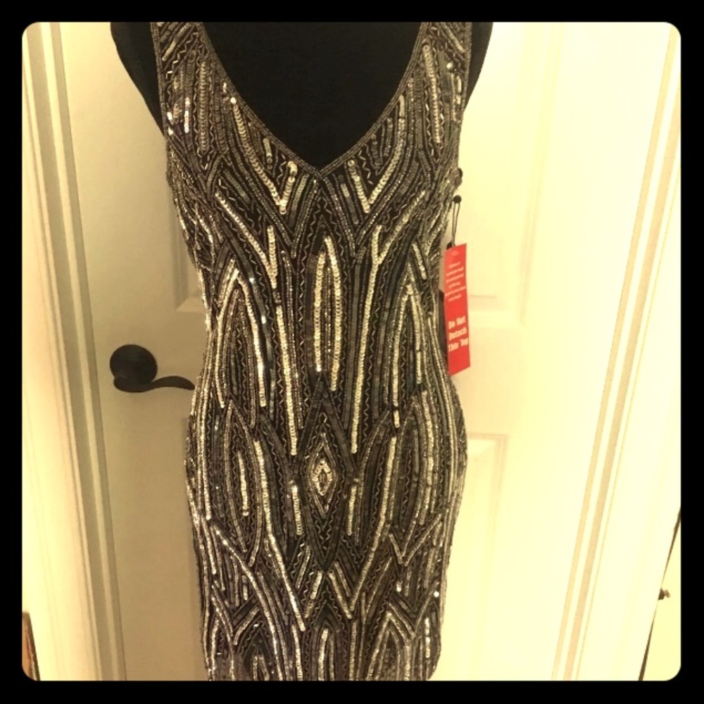 Silver glam! Beaded cocktail  dress 👗